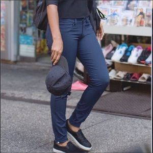 Perfect Lululemon Everyday Pants Sz 2